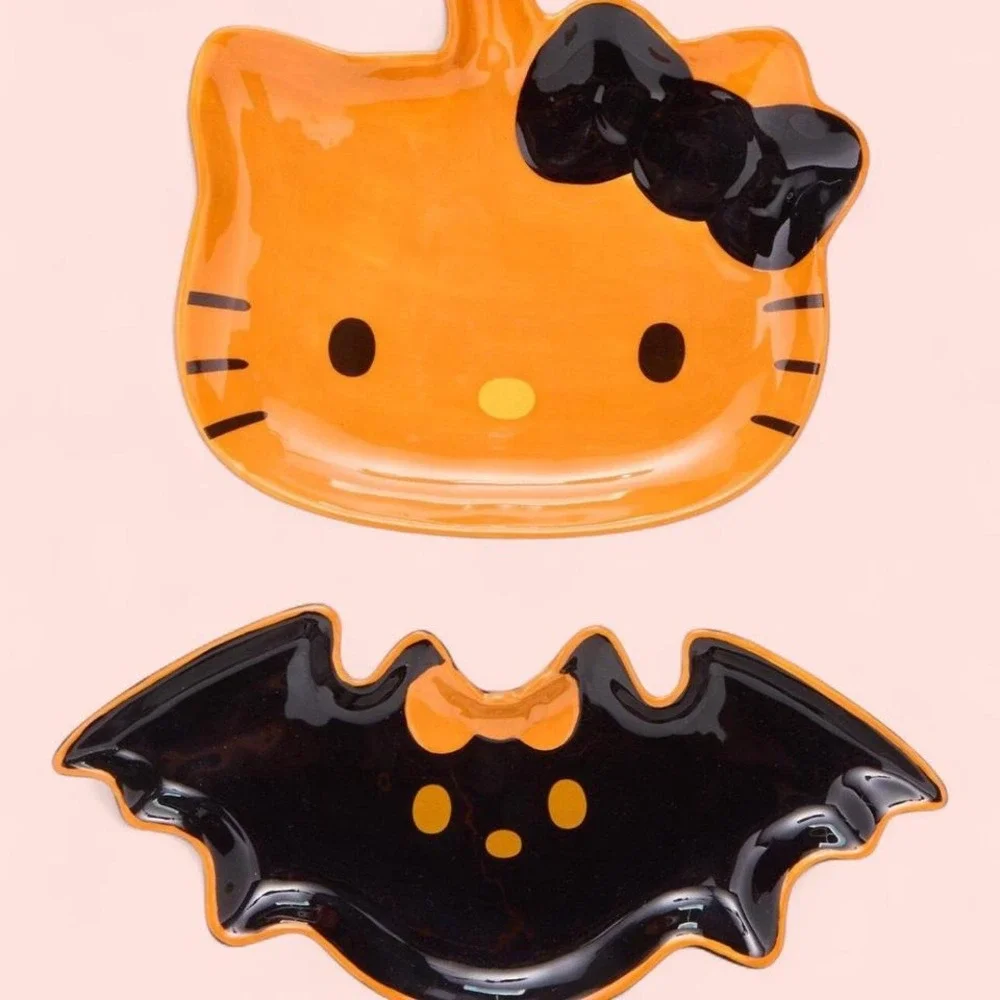 Hello Kitty Halloween bat serving‎ dish set